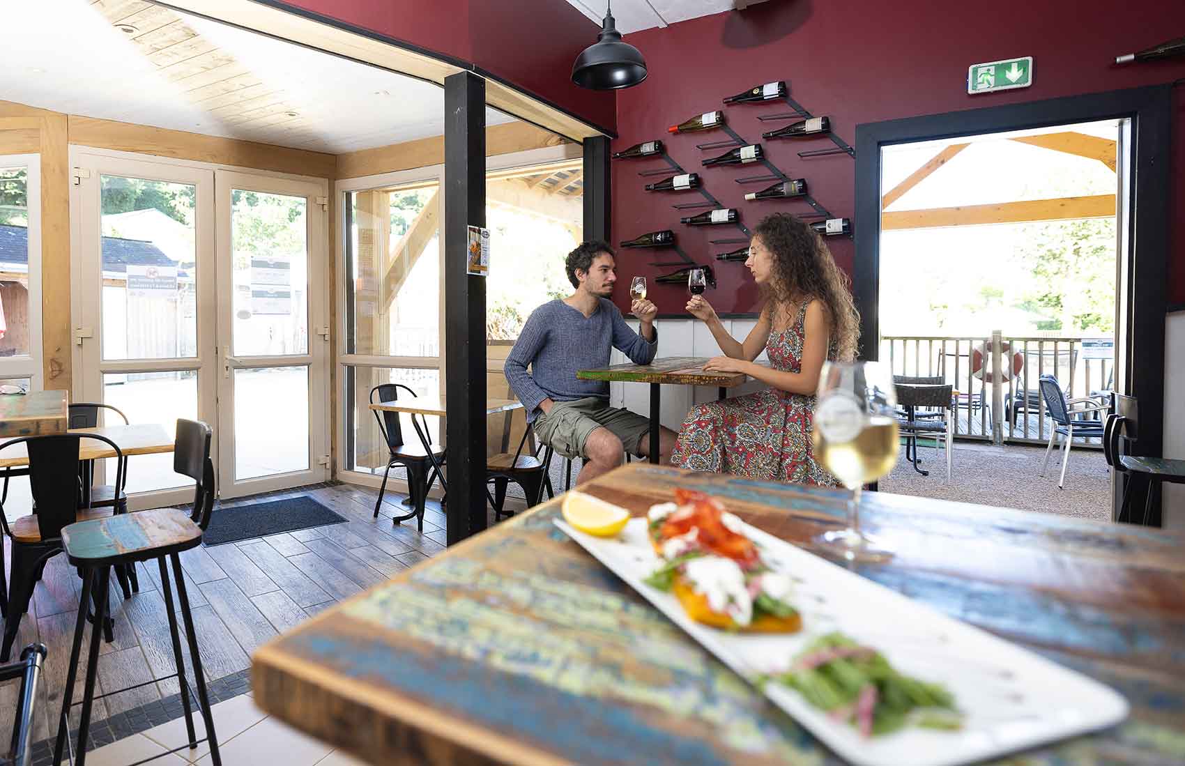 Camping avec dégustation de vin en bord de la Loire